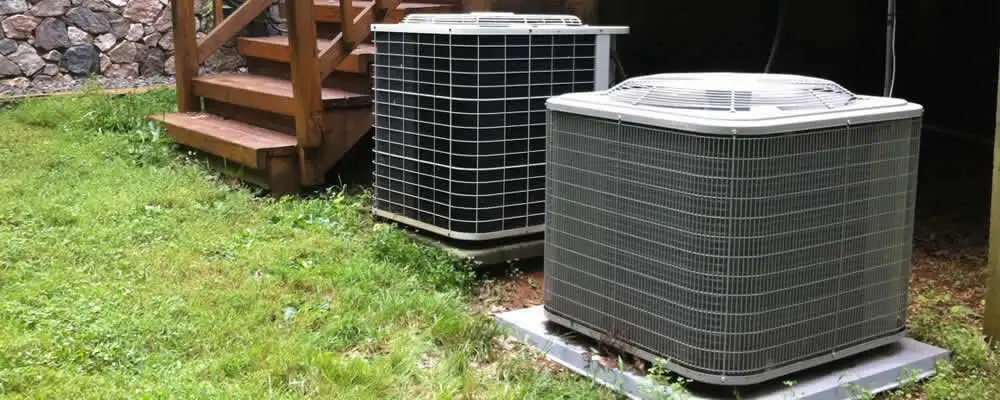 Heat pump installation and service units outside a home in Saint Petersburg, FL